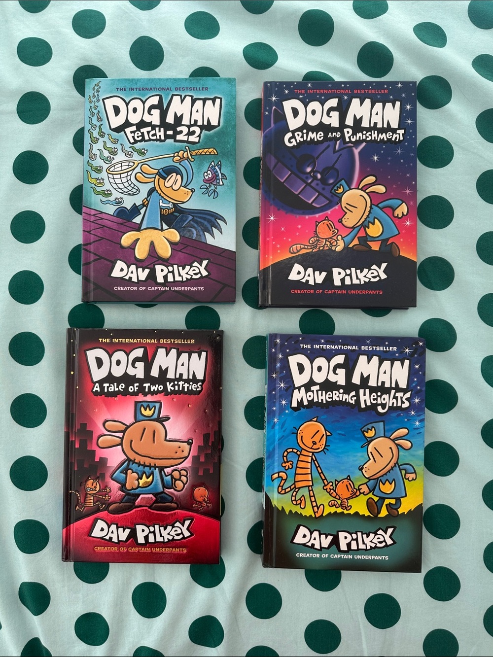 Dog Man Book Set by - Assorted Color Covers (Blue, Purple, Red, Teal)